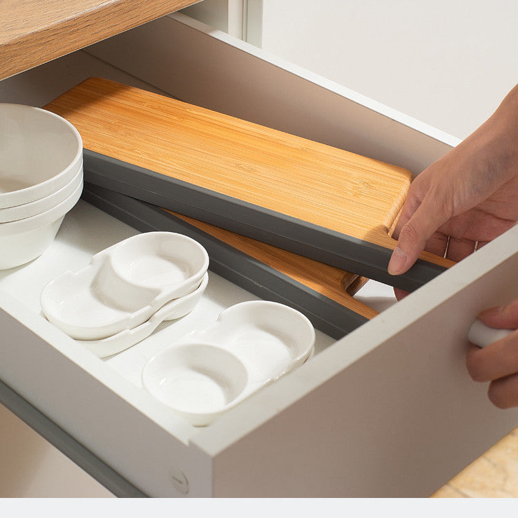 Foldable cutting board